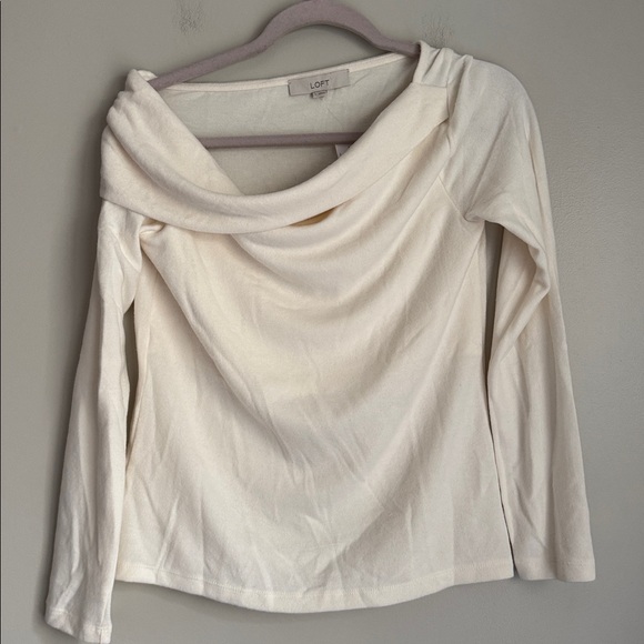 LOFT Sweater - Picture 4 of 6